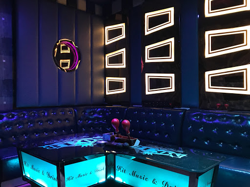 No.18 Karaoke